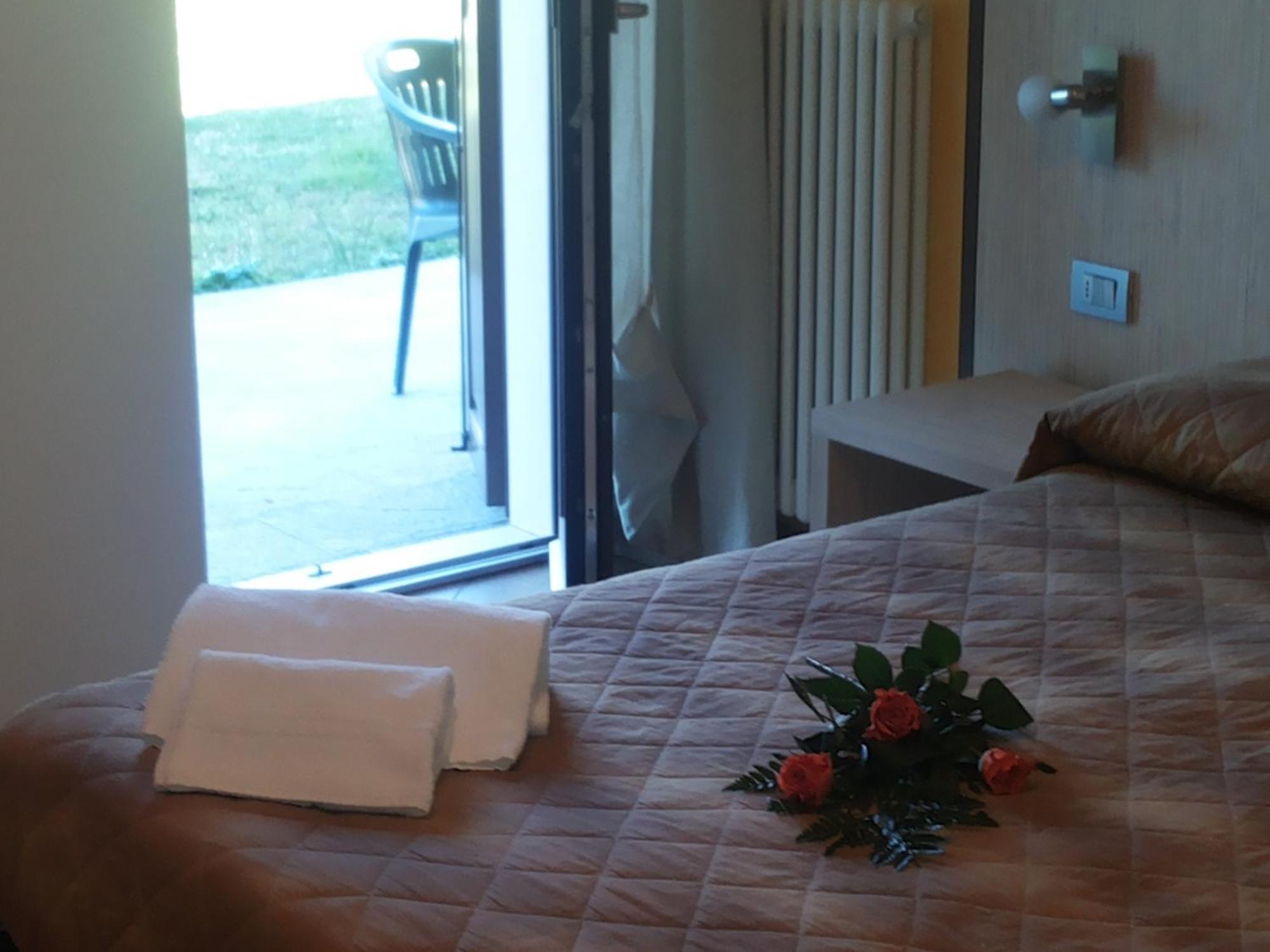 Agritur Arcosole B&B Camping 객실 사진